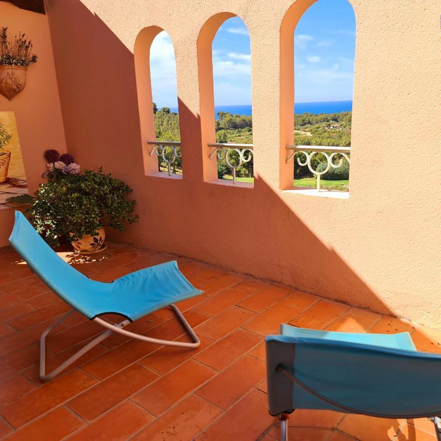 Hameau Des Amandiers - Vue Mer, Golf Et Vignes Leilighet Saint-Cyr-sur-Mer Eksteriør bilde