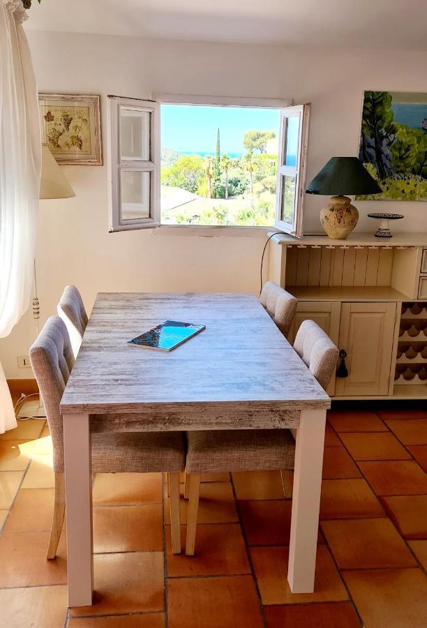 Hameau Des Amandiers - Vue Mer, Golf Et Vignes Leilighet Saint-Cyr-sur-Mer Eksteriør bilde